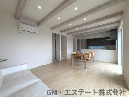 東諸県郡国富町大字木脇　中古住宅（未入居）（B号棟）の居間・リビング
