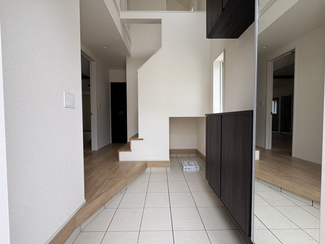 ＜全9棟＞全区画土地40坪以上／長期優良住宅／瀬谷区橋戸3丁目の玄関