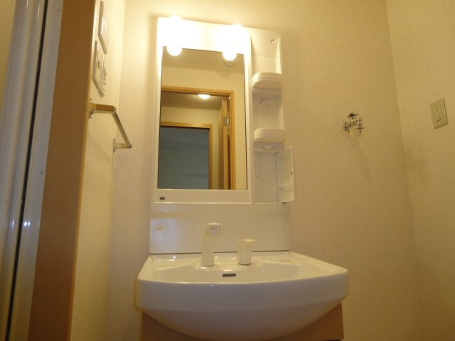 パストラル・ヴィラージュの洗面所|洗髪洗面化粧台