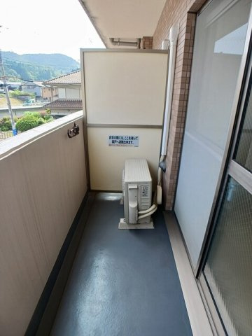 ヴァレ谷上のバルコニー|バルコニー付きです