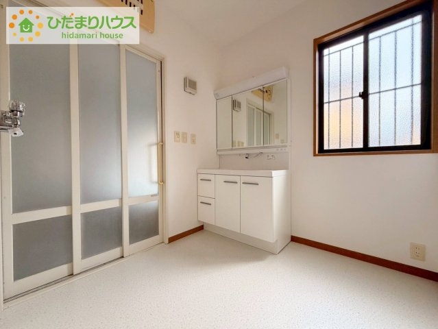 Grace Living 日立｜東金沢町5丁目　中古戸建の独立洗面台|シンプルで使い勝手の良い独立洗面台！