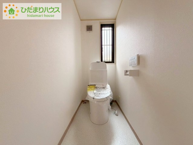 日立市東金沢町5丁目　中古戸建のトイレ|トイレは1F、2F共に完備！取り合いになることがありませんね(^^)/