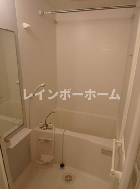 ＬＥＯ伍拾伍番館の浴室
