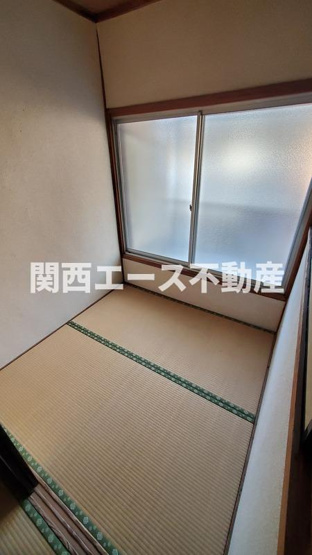 【寝室】 | 江瀬美町貸家