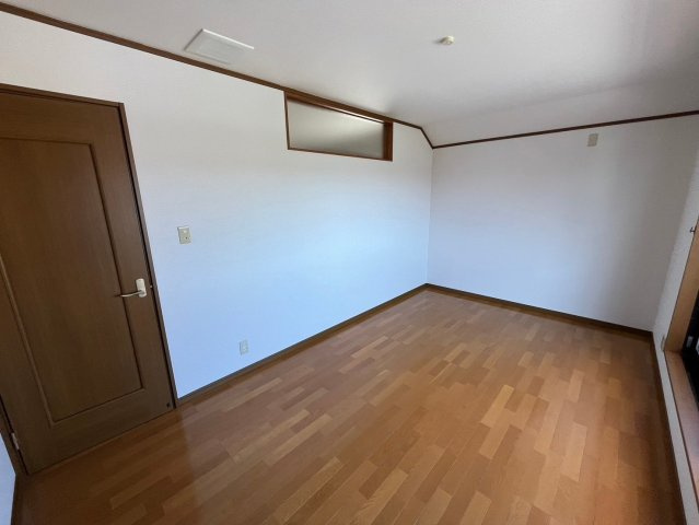 清水町戸建の居間・リビング