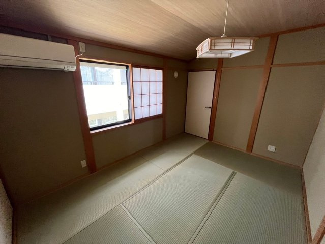 清水町戸建の居間・リビング