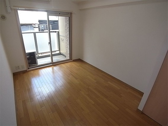 エステムコート神戸ハーバーランド前3コスタリティの居間・リビング