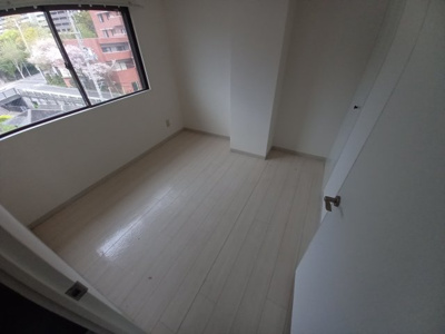 【洋室】 | ブルーマーク高槻