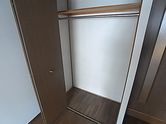 エスリード三宮第2の収納