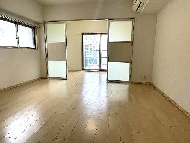 STELLA LUCE北野坂の居間・リビング