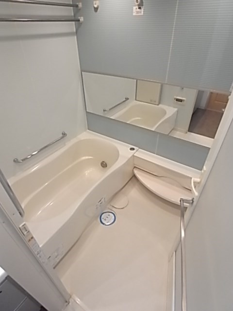 プレミスト神戸ハーバーレジデンスの浴室