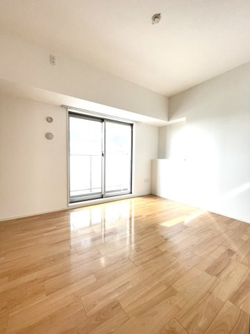 プレミスト神戸ハーバーレジデンスの居間・リビング