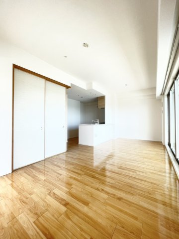 プレミスト神戸ハーバーレジデンスの居間・リビング