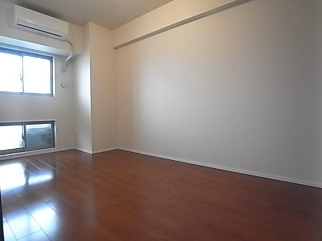 プレミスト神戸ハーバーレジデンスの居間・リビング