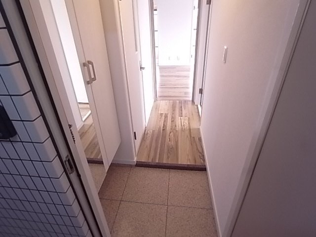 パレルミエール岡本の玄関