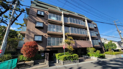 【外観】 | イトーピア夙川結善町 | タイル張りの瀟洒な佇まいです。