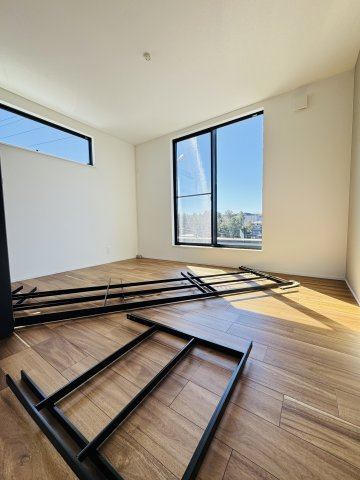 SEA BREEZE RESIDENCE 片瀬山の洋室