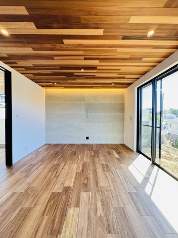 SEA BREEZE RESIDENCE 片瀬山の居間・リビング