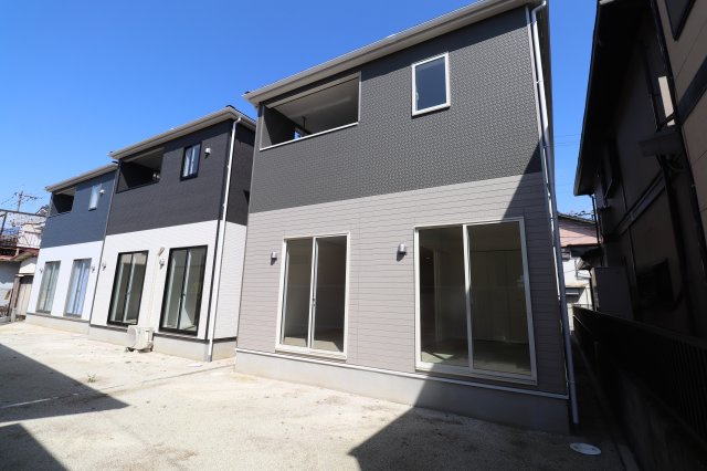 諏訪野町新築戸建