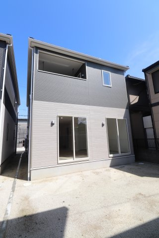 諏訪野町新築戸建の外観