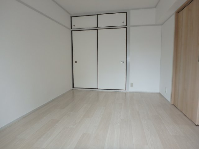サニーライフ住吉の洋室