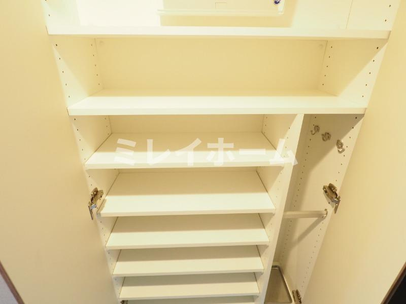 レジディア下丸子プレイスの玄関