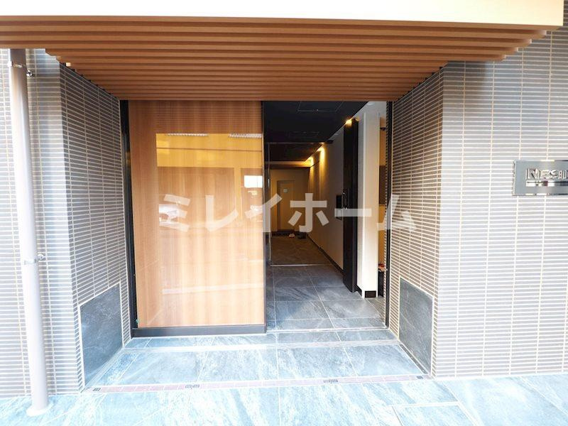 レジディア下丸子プレイスのエントランス