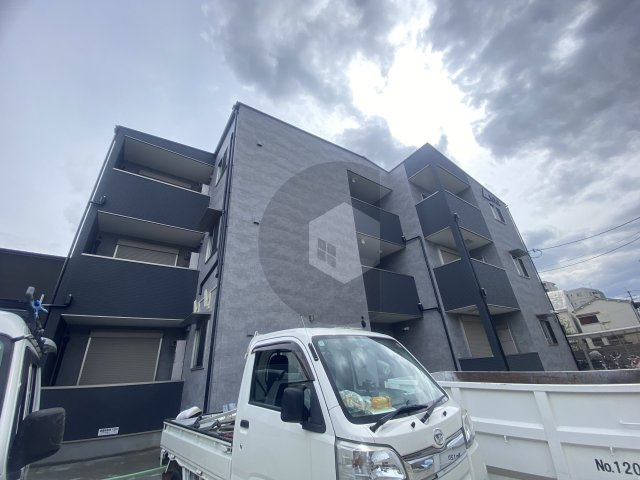 コーギレジデンス花園本町の外観