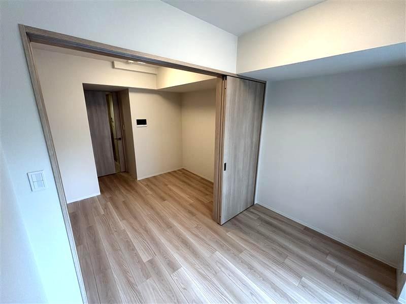 ドゥーエ新横浜の居間・リビング|別部屋の参考写真となります