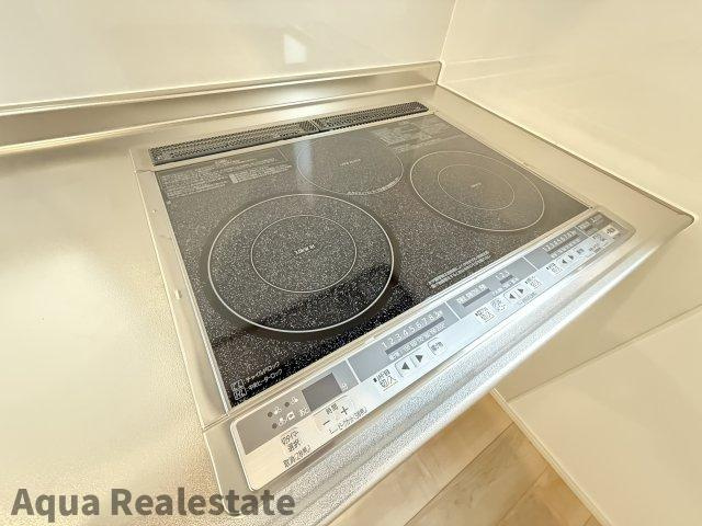 丸亀市原田町の新築一戸建のキッチン|キッチンでお料理をお楽しみください