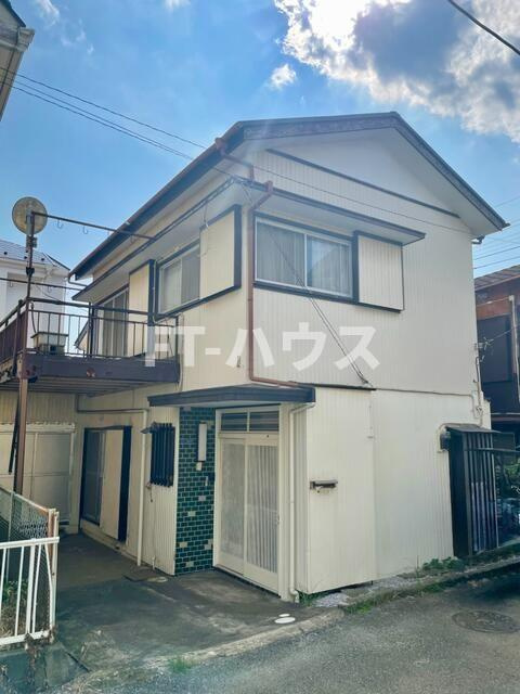 千葉市花見川区作新台戸建賃貸のエントランス