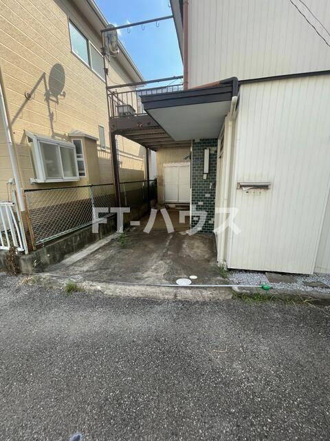 千葉市花見川区作新台戸建賃貸の駐車場