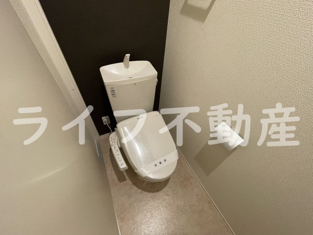 エル・ソル旭町のトイレ|落ち着いたトイレです