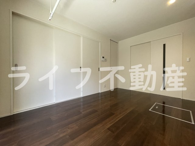 エル・ソル旭町の居間・リビング|こちらの居間で趣味の時間をお楽しみください