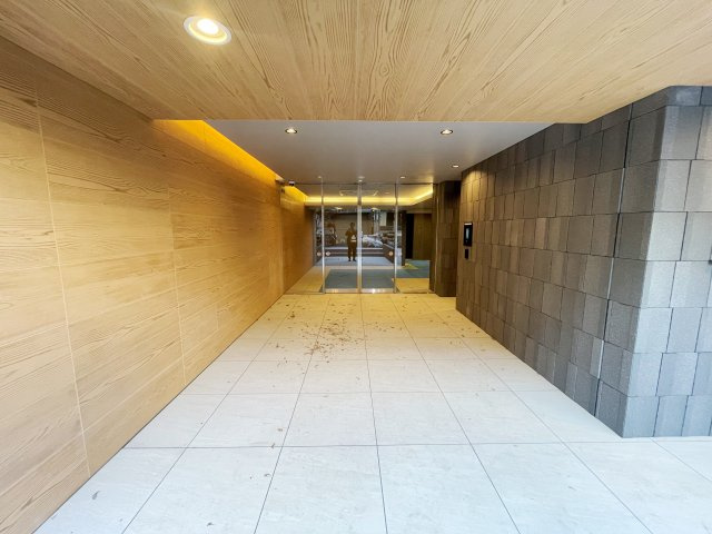 Ｕｒｂａｎ　Ｂｒｅｅｚｅ　巣鴨のエントランス