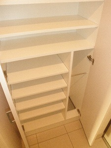 フュージョナル両国DUEのその他|シューズボックス