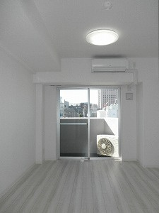 フュージョナル両国DUEの居間・リビング