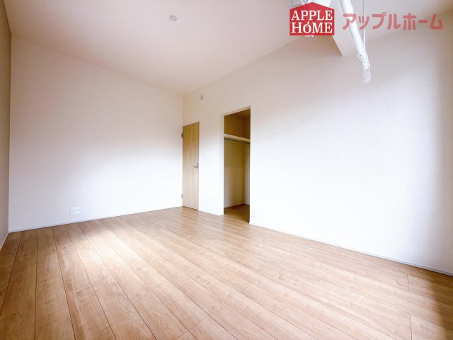[新築住宅] 深谷市上柴町西1丁目 全4棟の洋室|２階居室は全室収納あり！たっぷりある収納活用でお部屋もキレイを保てます♪