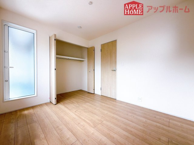 [新築住宅] 深谷市上柴町西1丁目 全4棟の洋室|２階居室は全室収納あり！たっぷりある収納活用でお部屋もキレイを保てます♪