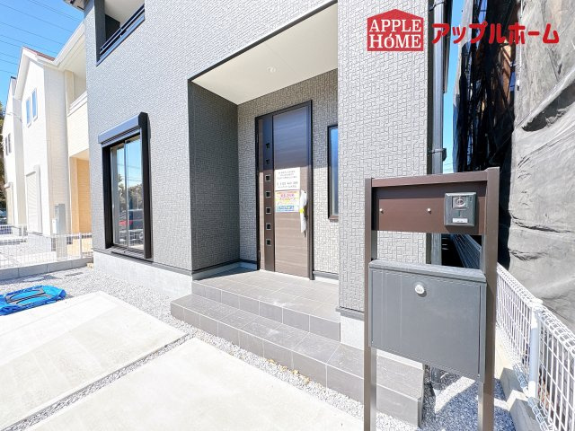 [新築住宅] 鴻巣市東 第4 全4棟のエントランス|ぜひ現地にて、実際の建物・街並み・日当たり等ご確認下さい♪お問い合わせはお気軽に☆　TEL「0120-466263」