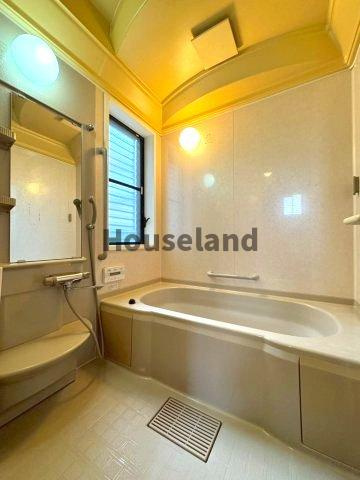 加納戸建の浴室