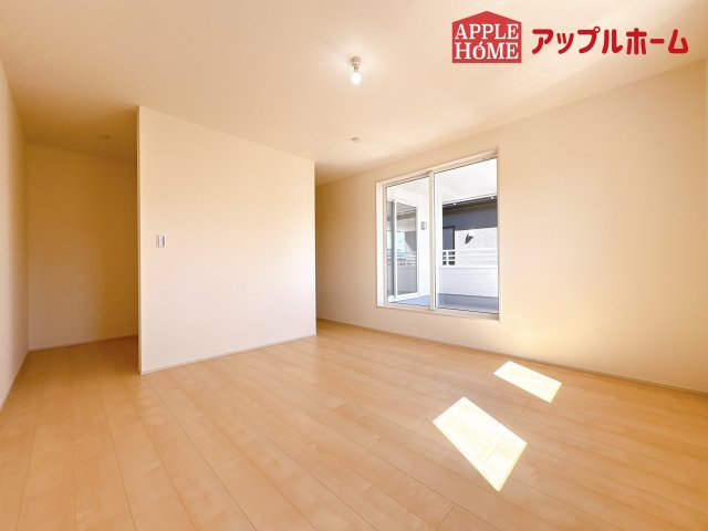 [新築住宅] 鴻巣市東 第4 全4棟の洋室|２階居室は全室収納あり！たっぷりある収納活用でお部屋もキレイを保てます♪