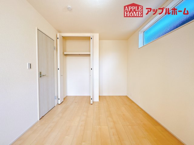 [新築住宅] 鴻巣市東 第4 全4棟の洋室|２階居室は全室収納あり！たっぷりある収納活用でお部屋もキレイを保てます♪