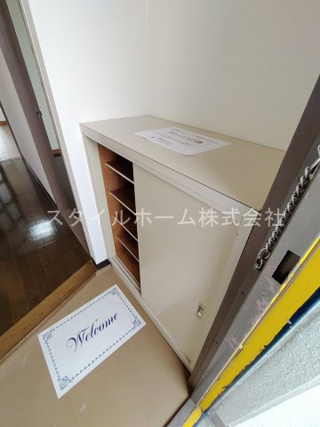 花田ハウスの玄関