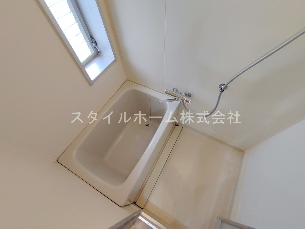 花田ハウスの浴室