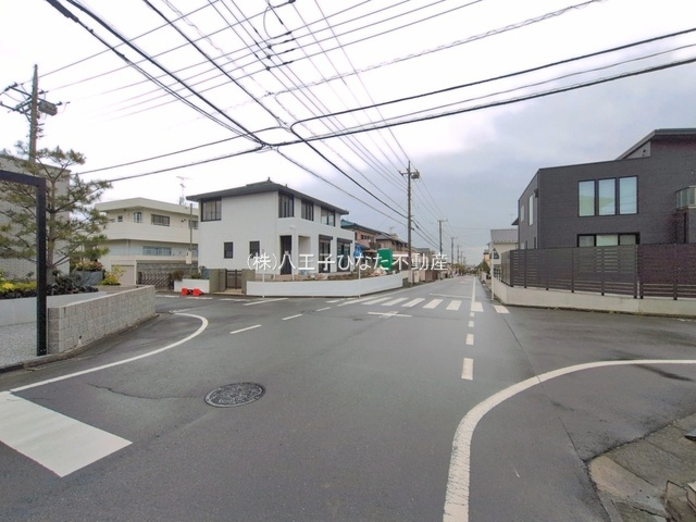 祝成約　八王子市　めじろ台　中古戸建の前面道路含む現地写真|～仲介手数料無料☆八王子ひなた不動産～八王子市めじろ台　中古戸建