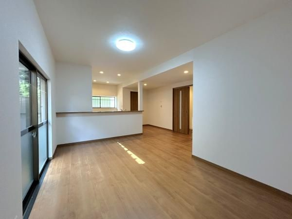 【居間・リビング】 | 飯塚市相田　中古一戸建 ☆仲介手数料半額☆