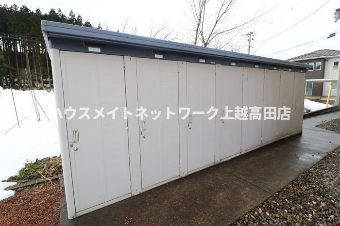 アソシアードの設備|物置