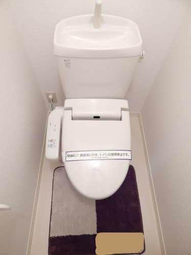 プリマヴェーラのトイレ|落ち着いた色調のトイレです