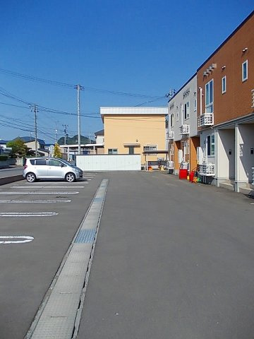 カーサ　フルジェンテⅠの駐車場|駐車場に車を止められます